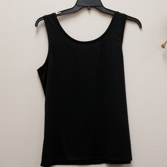 *Bundle 3/$20* 1x VGUC OZ&A black cami - Picture 3 of 3